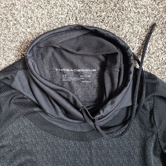 Under Armor Exercise Pullover - Picture 3 of 4